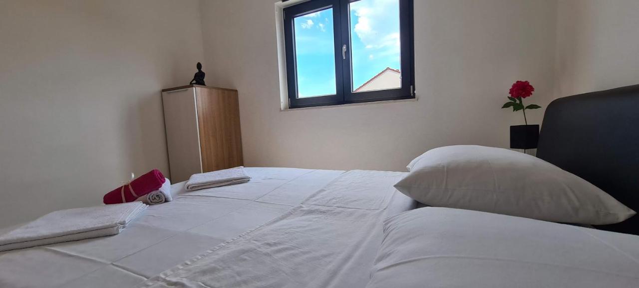 Apartments Centar Водице Екстериор снимка