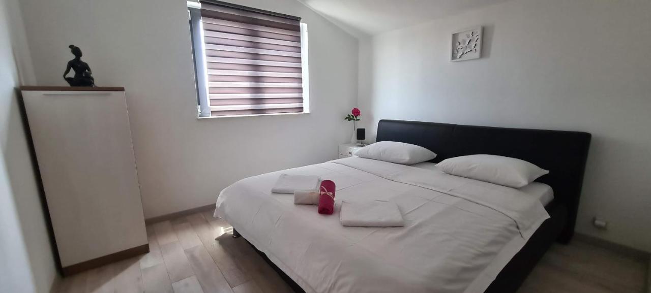 Apartments Centar Водице Екстериор снимка